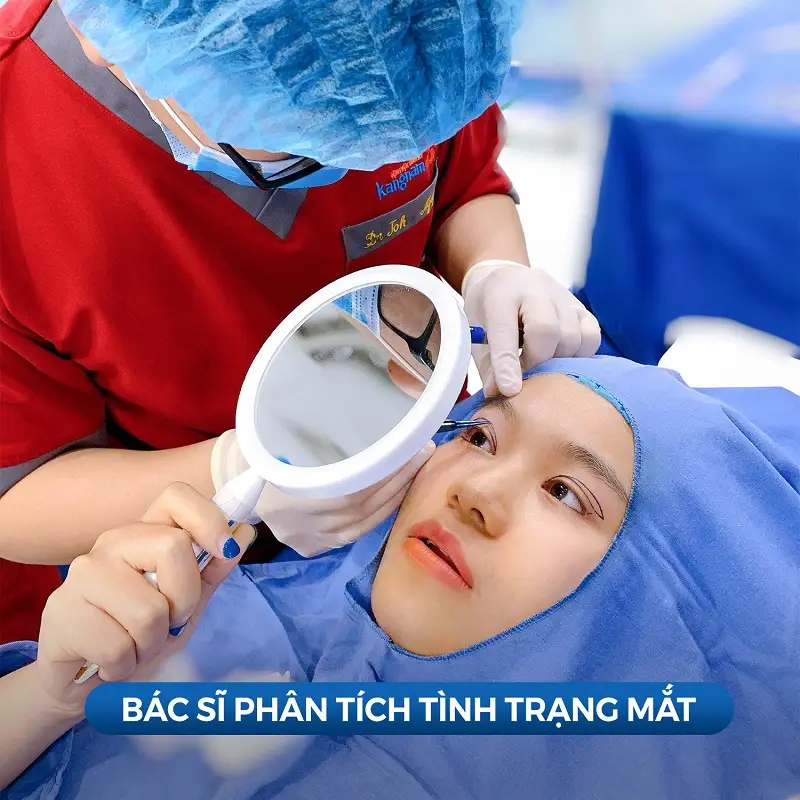 Đến địa chỉ thẩm mỹ uy tín để bác sĩ thăm khám và tư vấn cụ thể