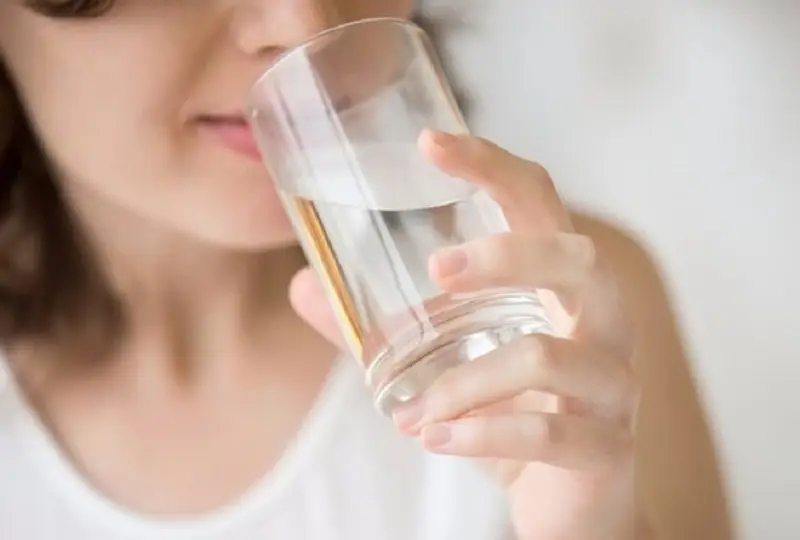 Nên bổ sung nhiều nước cho cơ thể