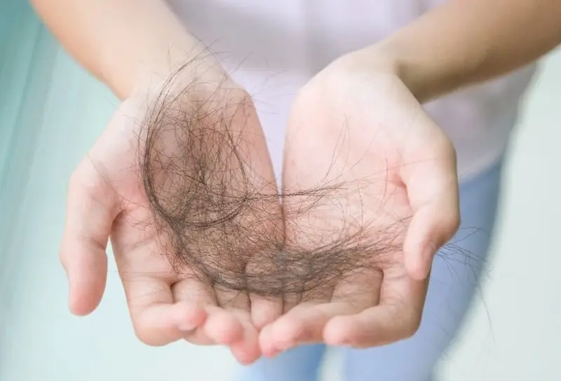 Rụng tóc lại tác dụng phụ tạm thời