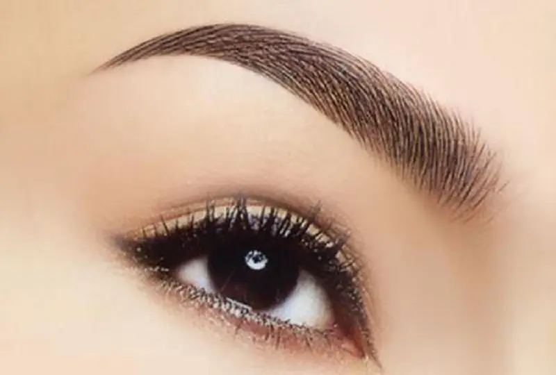 Phun mày ombre có thể giữ được màu ổn định trong nhiều năm