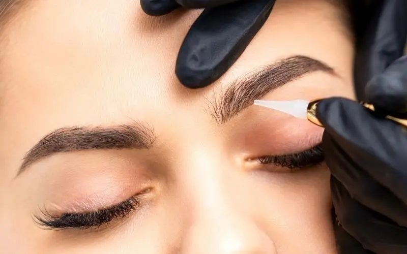 Tay nghề của kỹ thuật viên sẽ thao tác đi màu đều