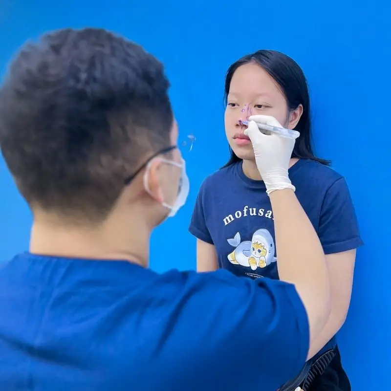 Thăm khám với bác sĩ để lựa chọn kỹ thuật phù hợp