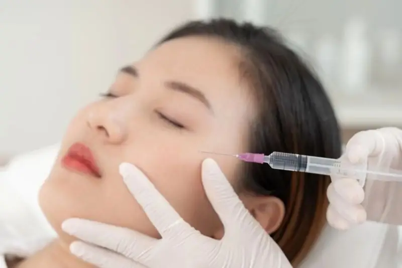 Không sờ nắn vùng tiêm filler