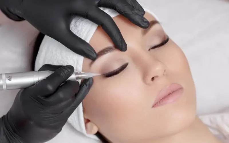 Kỹ thuật phun mí mở tròng đúng cách sẽ đảm bảo an toàn, không gây đau