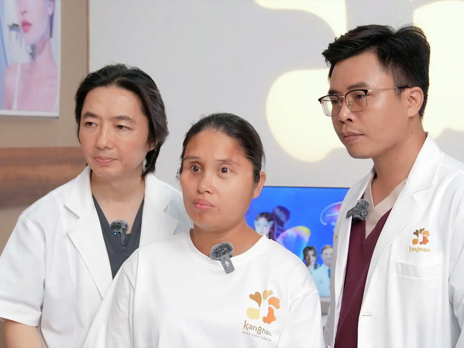 TS.BS Richard Huy và Dr Mark Nguyễn thăm khám, đánh giá tình trạng của Yến