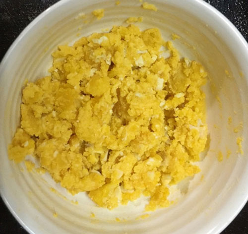 Hỗn hợp bột ngô và giấm táo chữa mụn thịt trên da dấm táo trị mụn thịt