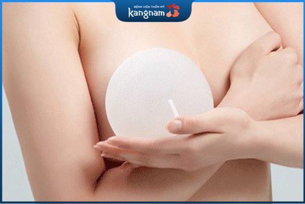 Nâng ngực không làm mất cảm giác vùng ngực