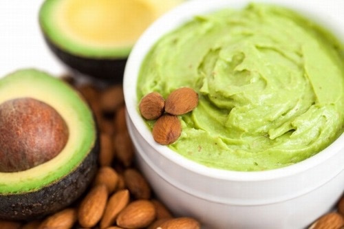 Ăn nhiều bơ để ngực to lên và căng tròn, săn chắc ăn gì cho ngực to