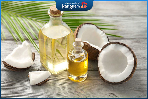 Dùng dầu dừa khắc phục mụn sưng tấy đỏ