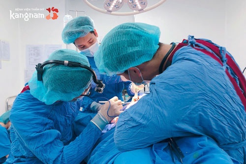 Trị sẹo đầu gối bằng phương pháp phẫu thuật phù hợp với trường hợp sẹo lớn, co kéo biến dạng nhiều trị sẹo đầu gối