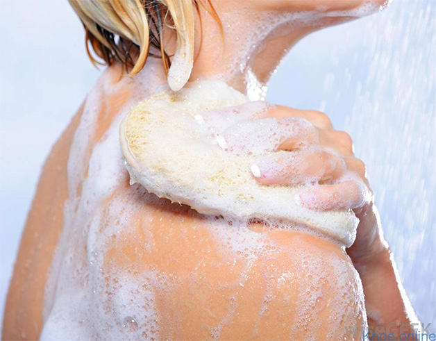 Dị ứng với mỹ phẩm và sữa tắm