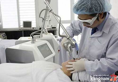 xóa nốt ruồi bao nhiêu tiền Tay nghề bác sĩ thực hiện sẽ ảnh hưởng tới chi phí xóa mụn ruồi