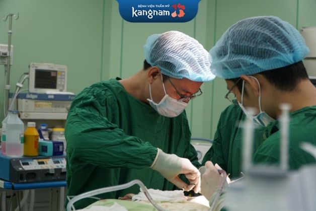 Nâng ngực nội soi mất bao lâu thời gian?