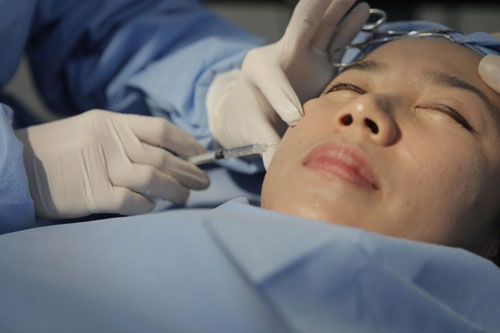 Kangnam sở hữu chuyên khoa xóa sẹo thẩm mỹ chuyên sâu hàng đầu trị sẹo lồi ở lỗ tai