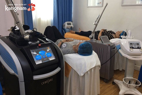 Nên tới các cơ sở thẩm mỹ uy tín để được thăm khám và xóa mụn ruồi Nên tới các cơ sở thẩm mỹ uy tín để được thăm khám và xóa mụn ruồi