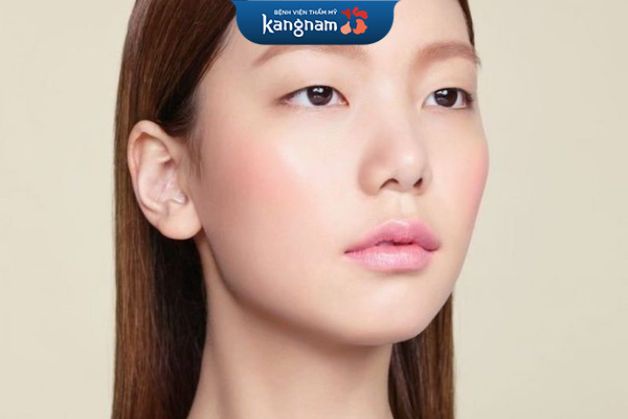 Ai nên phun mí mở tròng