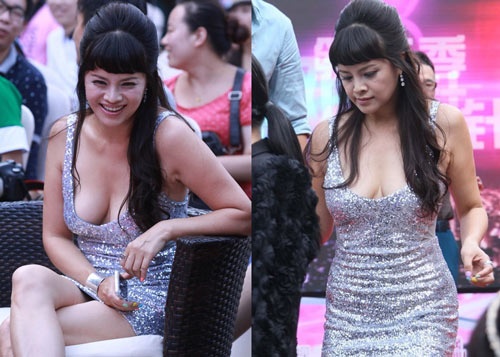 Sao nữ Trung Quốc kém nổi bỗng trở thành tâm điểm sự kiện vì để lộ hoàn toàn ngực xệ ngực chảy xệ phải làm sao