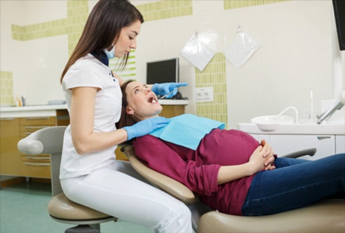 bà bầu trám răng được không