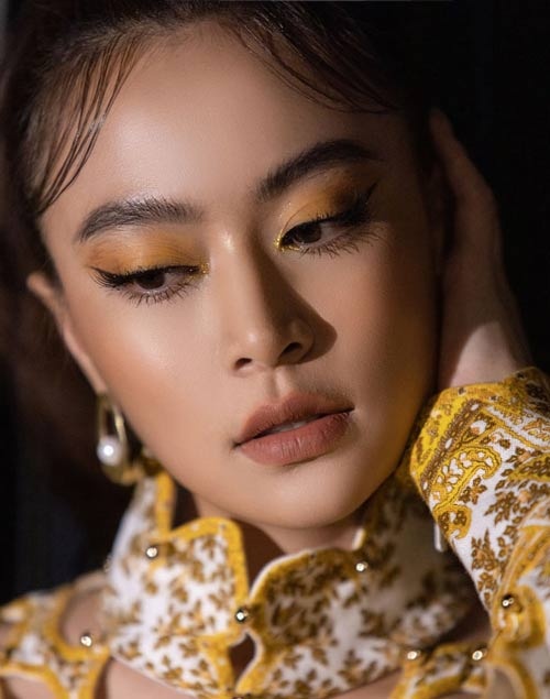 lông mày cánh cung cho mặt tròn