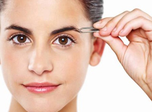 Cách tỉa, vẽ mày lưỡi mác mất nhiều thời gian và công sức lông mày lưỡi mác xem tướng