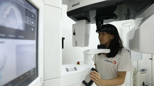 phùng thị mỹ duyên thăm khám