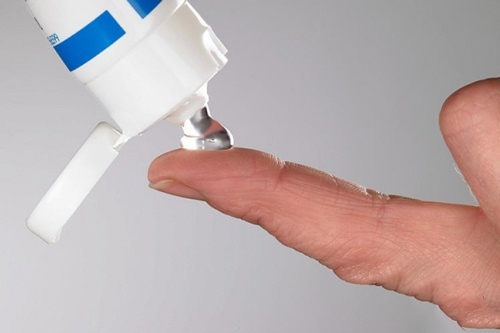 Chỉ sử dụng kem trị thâm của thương hiệu uy tín cách trị thâm đen vùng bụng sau sinh