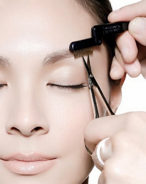 vẽ lông mày cánh cung