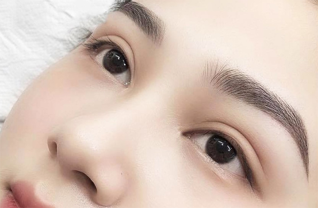 Đường may cánh cung mang đến sự trẻ trung, nhẹ nhàng