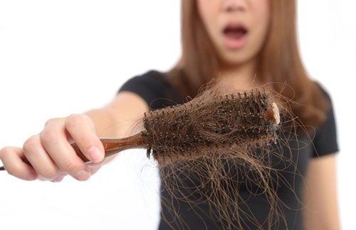 tóc rụng sau sinh tóc rụng sau sinh