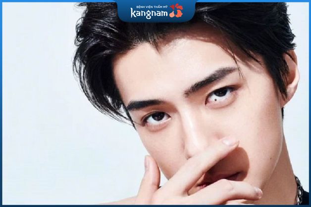 Tẩy nốt ruồi quanh mắt cần lựa chọn địa chỉ uy tín