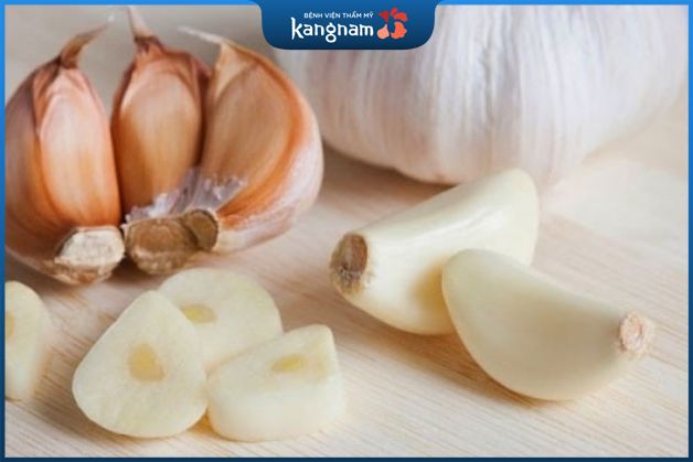 Tỏi trị thâm sẹo trên da tương đối tốt