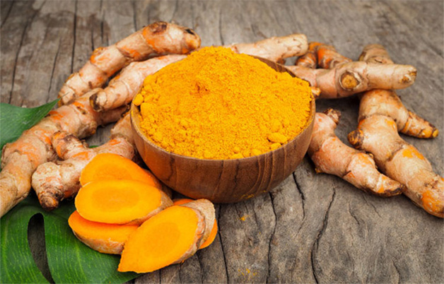 Kiên trì dùng bột nghệ tươi da mặt hết thâm sạm sau 4 tuần