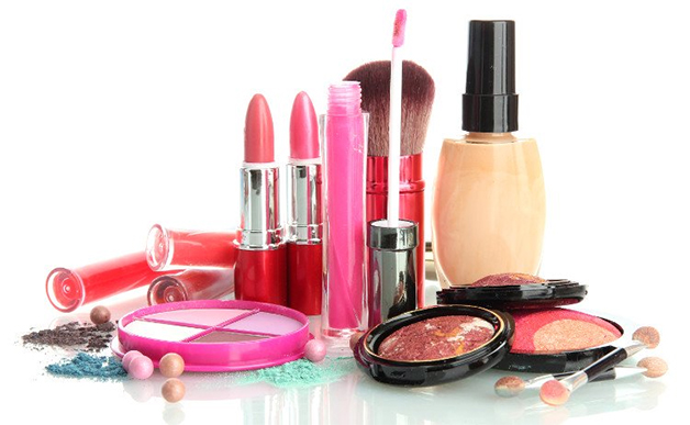 Sử dụng mỹ phẩm kém chất lượng