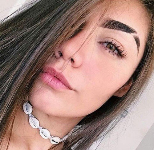 lông mày đứt đoạn