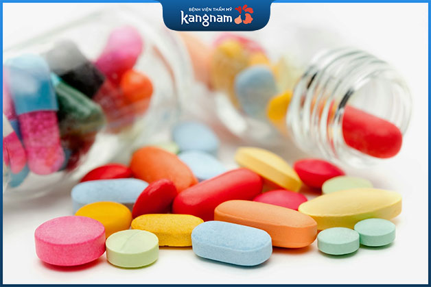 Một số loại thuốc như kháng sinh, hormone,