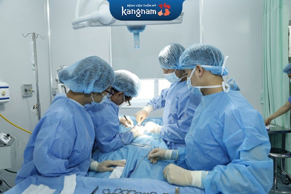 phẫu thuật cắt môi bé phì đại