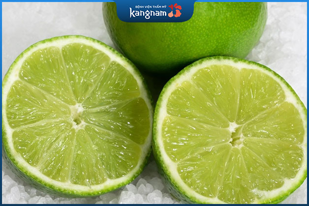 Dùng chanh trị thâm và khử mùi hôi nách