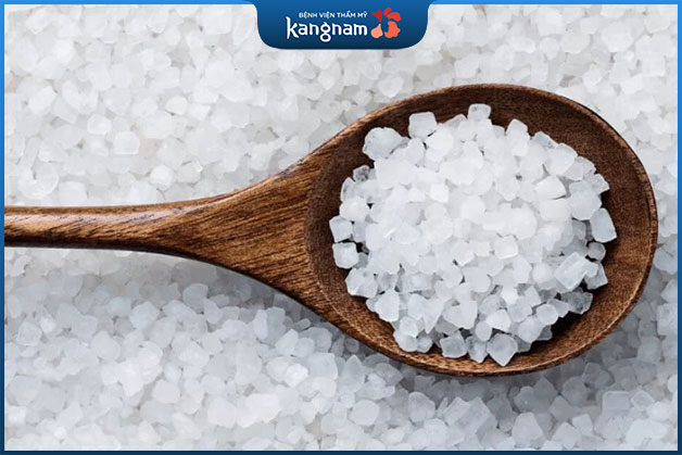 Trị hết hôi nách bằng phèn chua tương đối an toàn