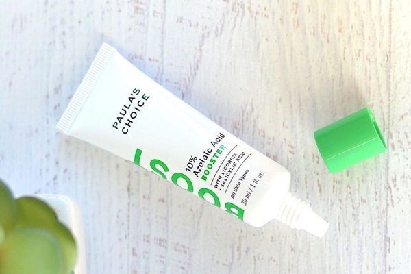 Thành phần thuốc trị mụn có Axit salicylic và axit azelaic làm dịu tổn thương nhanh hơn