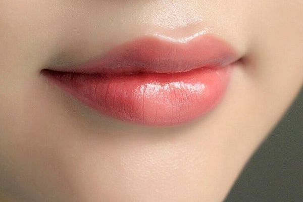 chọn màu môi theo độ tuổi