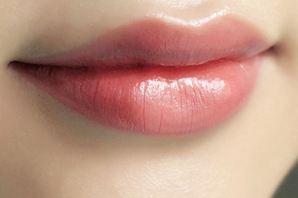 Lựa chọn màu môi phù hợp 