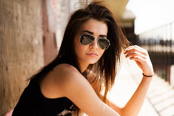 đeo kính phi công