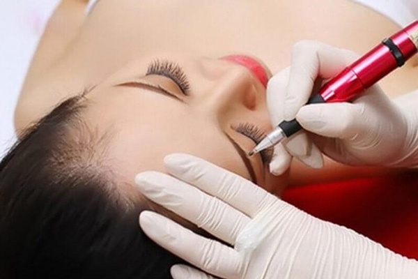 tay nghề bác sĩ phun xăm