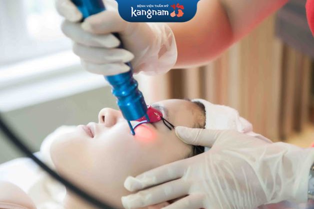 Tác động kép giúp da sáng mịn, mờ thâm 