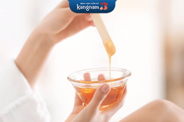 có bầu tẩy lông chân được không