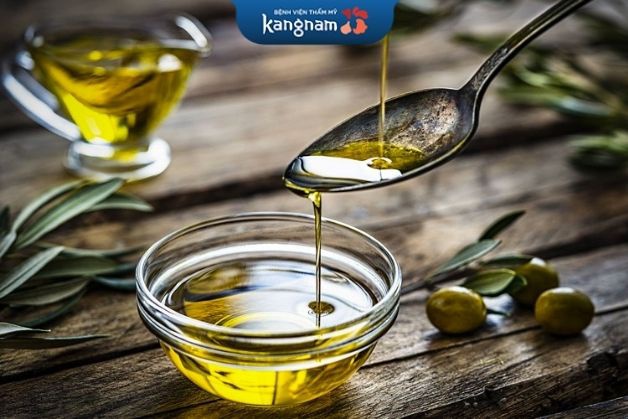 Xóa mụn sẹo bằng dầu oliu