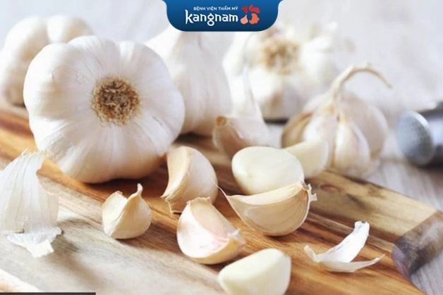 Dùng tỏi trị thâm sẹo mang đến hiệu quả bất ngờ