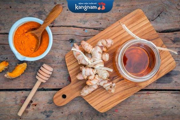 Mật ong và nghệ trị sẹo bỏng