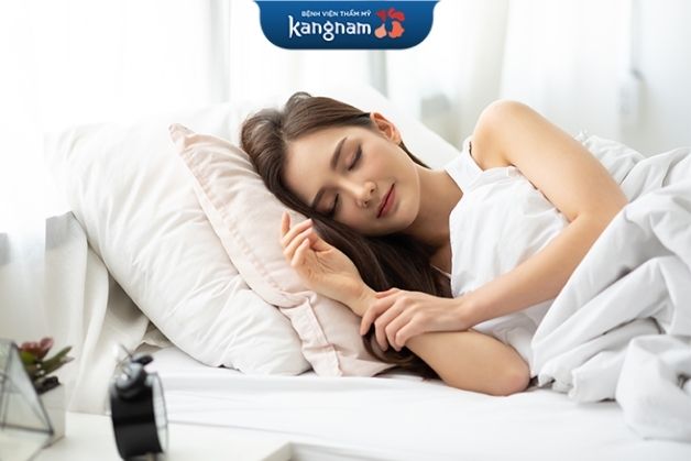 Nghỉ ngơi điều độ để bắp tay sớm lành