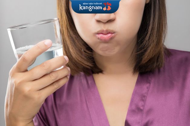 Chăm chỉ súc miệng làm sạch răng